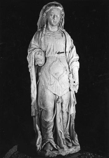 statue : Sainte, pierre