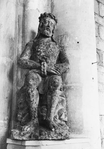 statue : Christ au liens, pierre