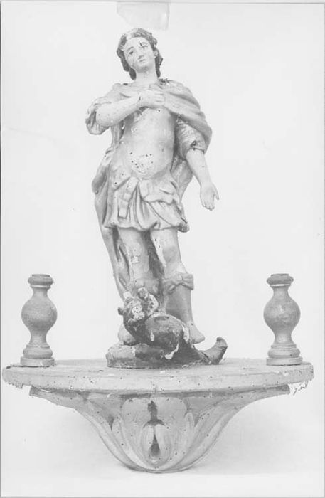 Bâton de procession (statuette) : Saint Michel