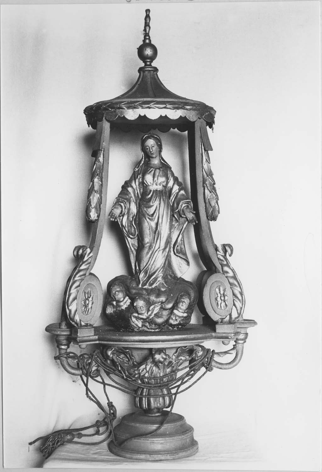 statuette d'un bâton de procession : Vierge de l’Assomption