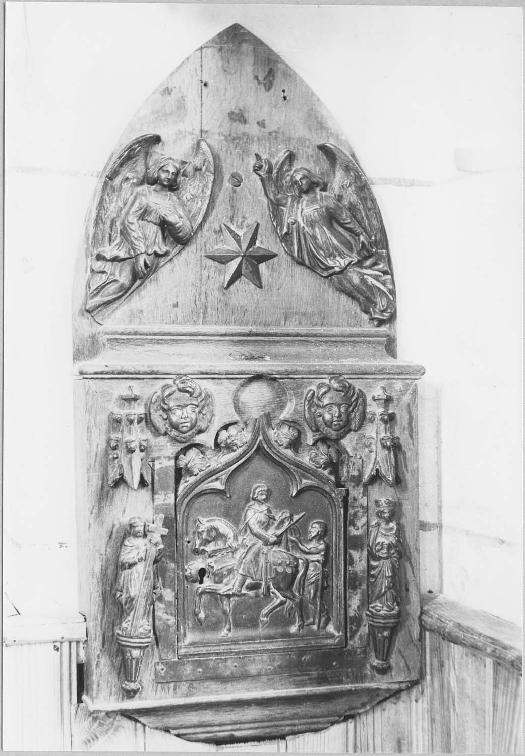 tronc, bas-relief, 2 statues (statuette) : la Charité de saint Martin et deux anges
