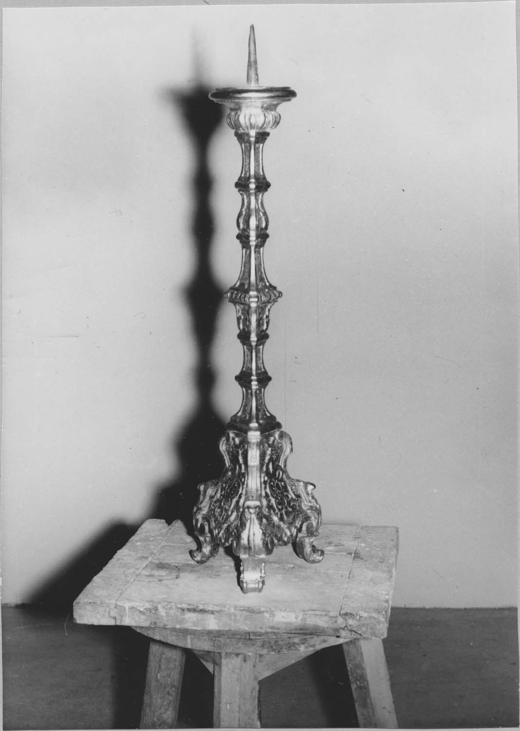 chandelier d'autel du maître-autel