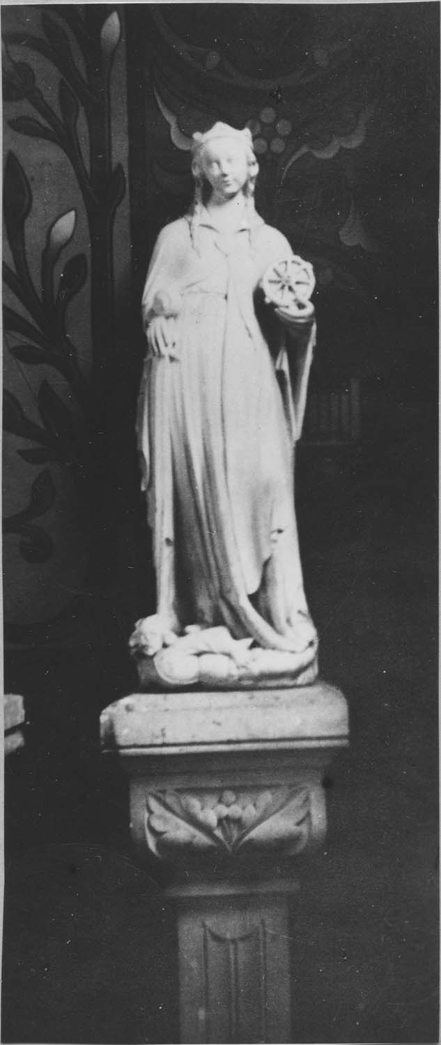 statue : Sainte Catherine