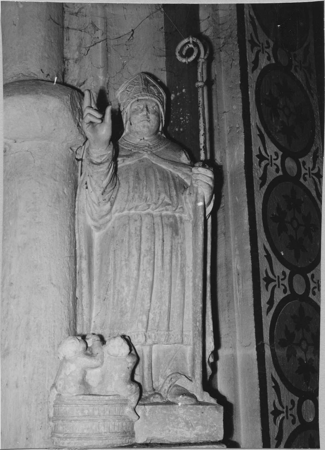 statue : Saint Nicolas