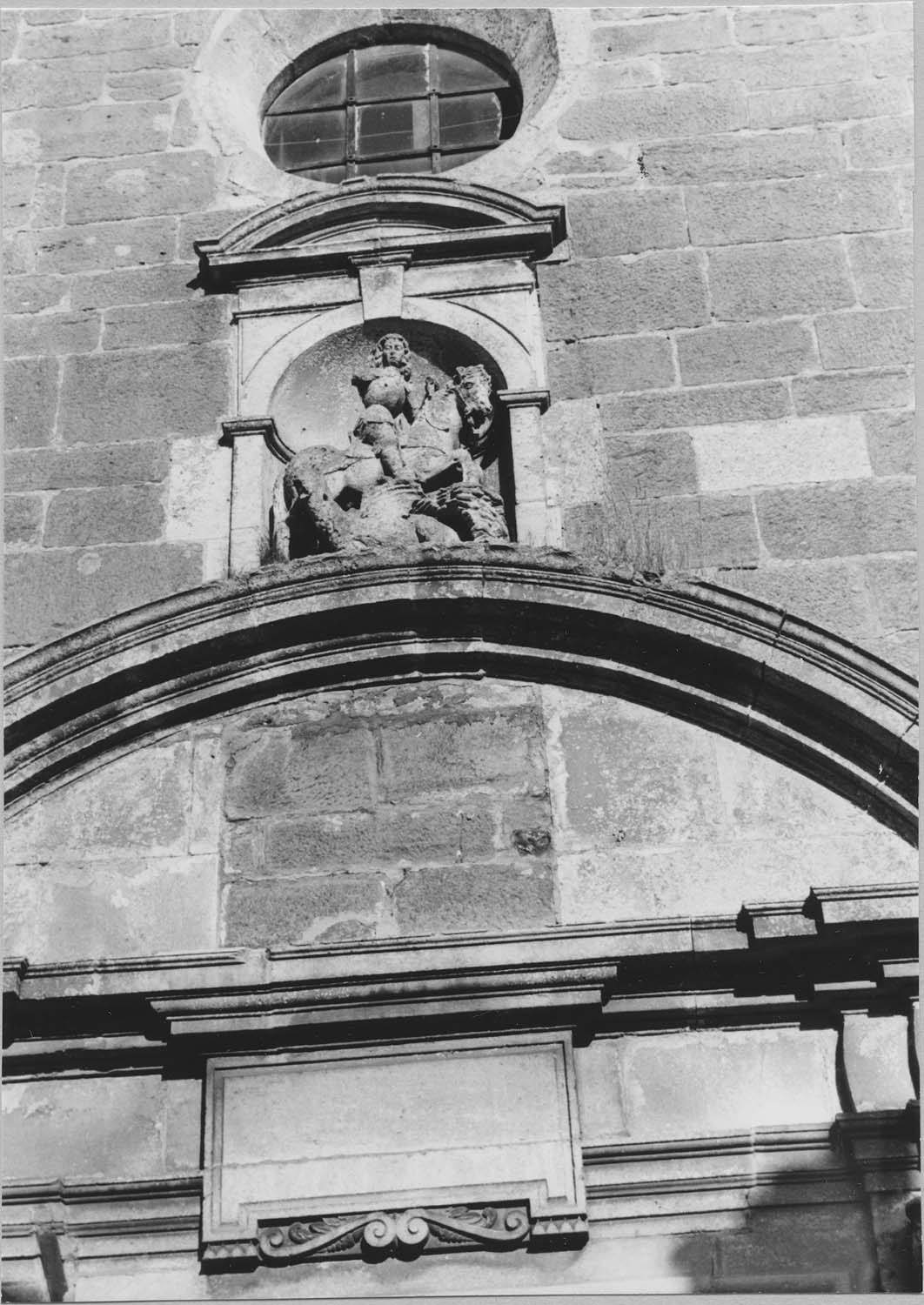 groupe sculpté (statue équestre) : Saint Georges terrassant le dragon - © Ministère de la Culture (France), Médiathèque du patrimoine et de la photographie, diffusion RMN-GP