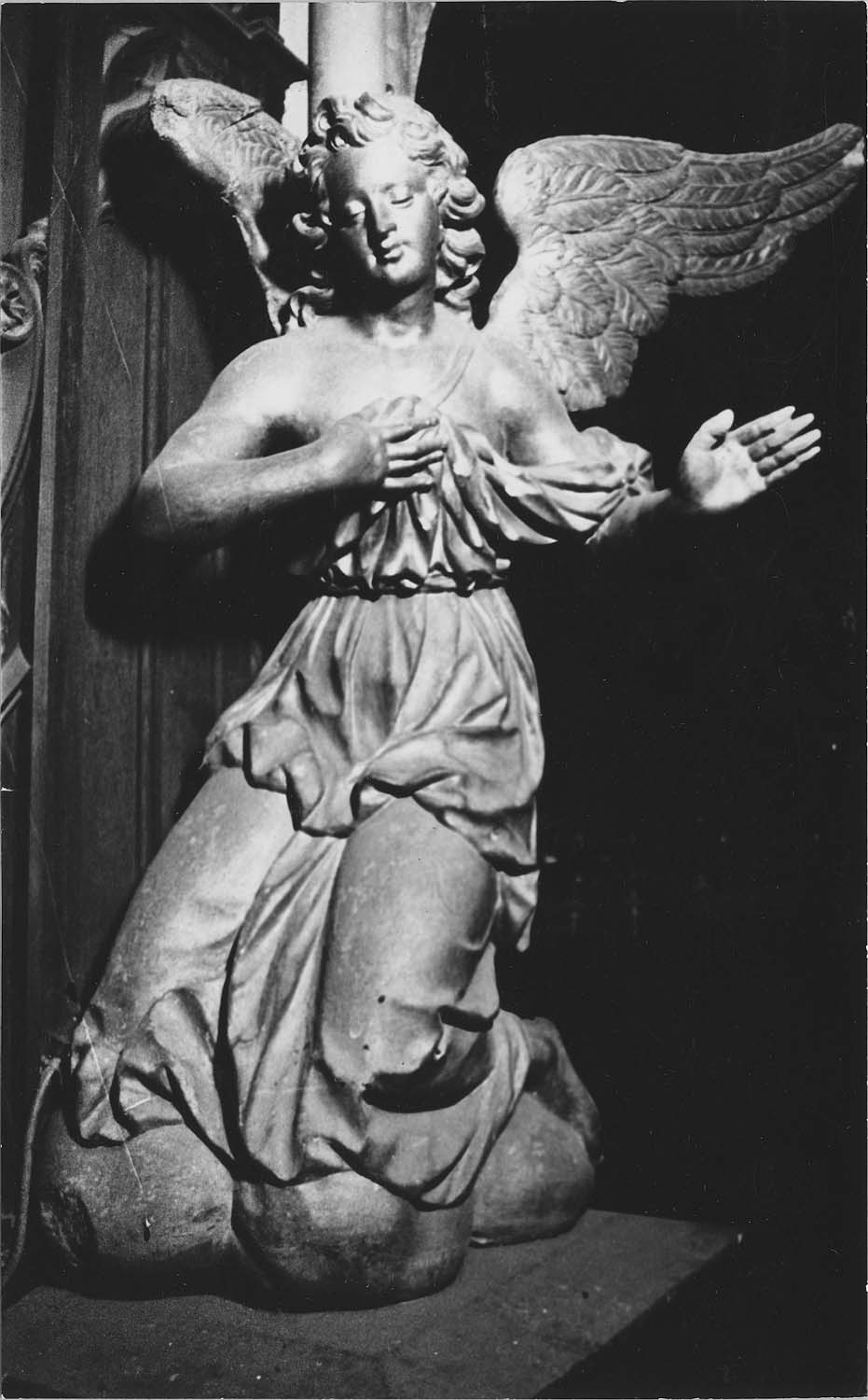 statue : Ange adorateur - © Ministère de la Culture (France), Médiathèque du patrimoine et de la photographie, diffusion RMN-GP