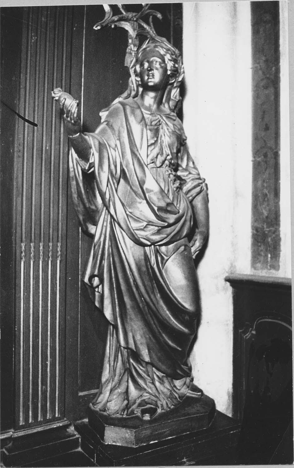 statue (grandeur nature) : Sainte Gertrude - © Ministère de la Culture (France), Médiathèque du patrimoine et de la photographie, diffusion RMN-GP