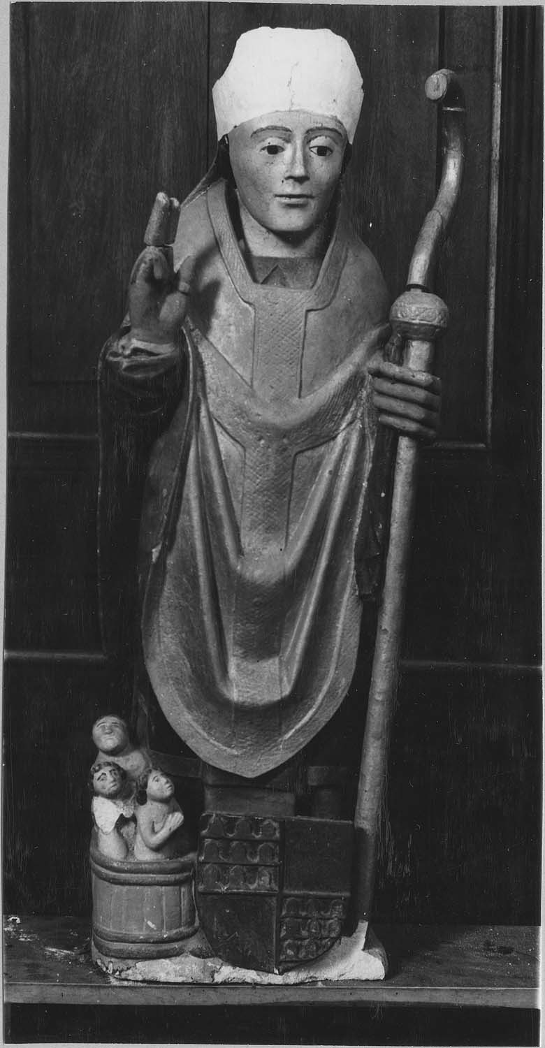 groupe sculpté : Saint Nicolas