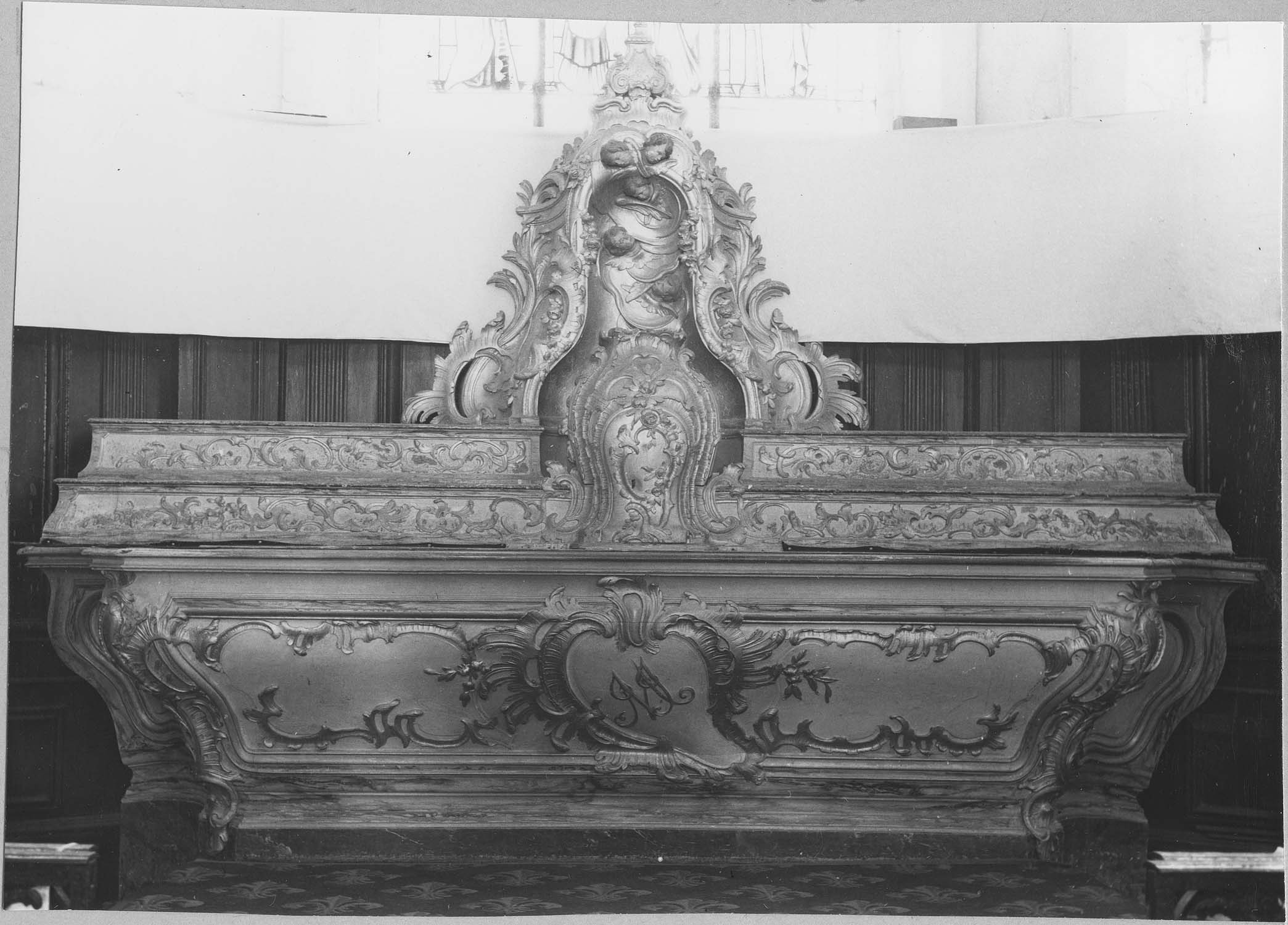 autel (maître-autel)