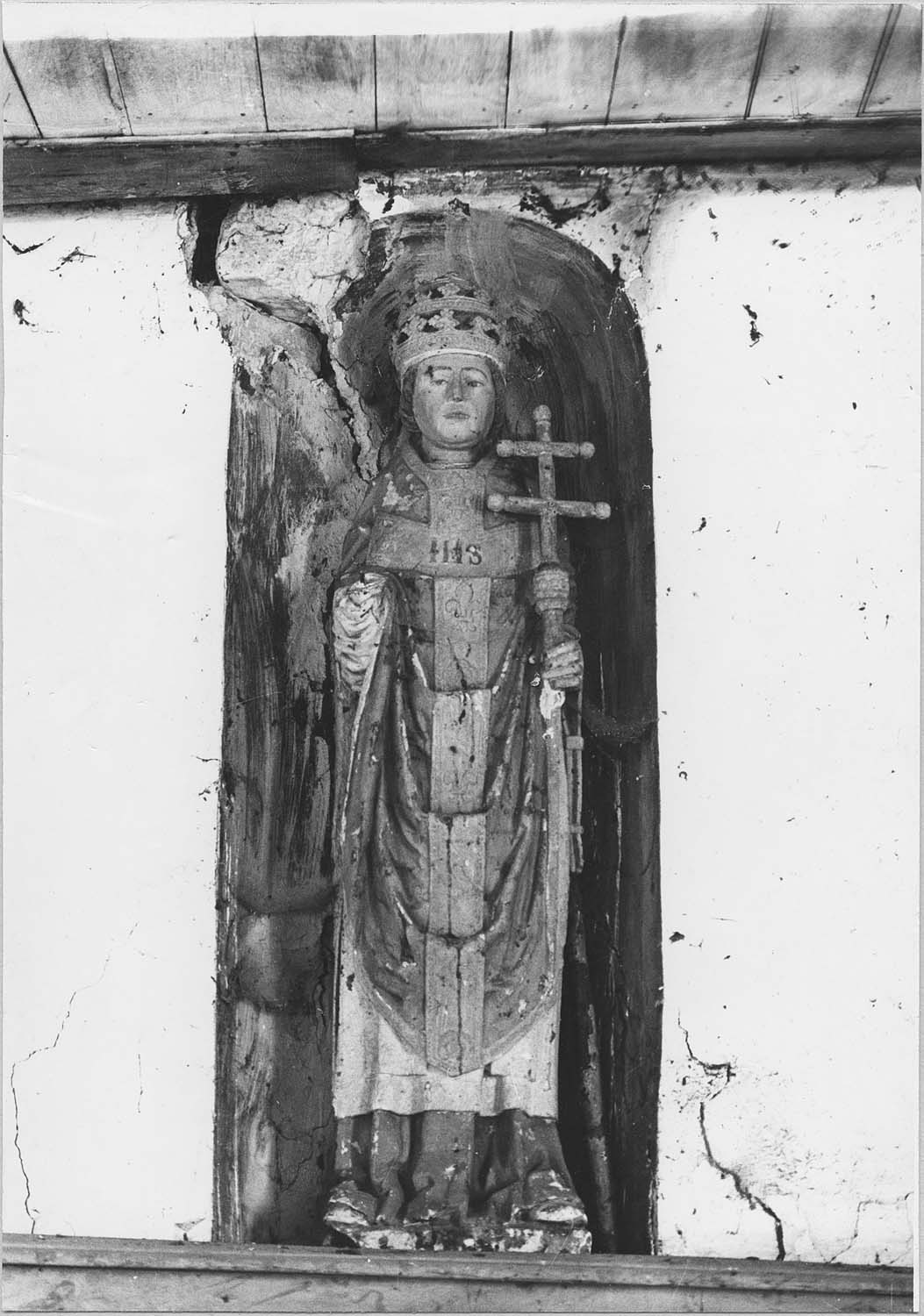 statue : Saint Félix en pape