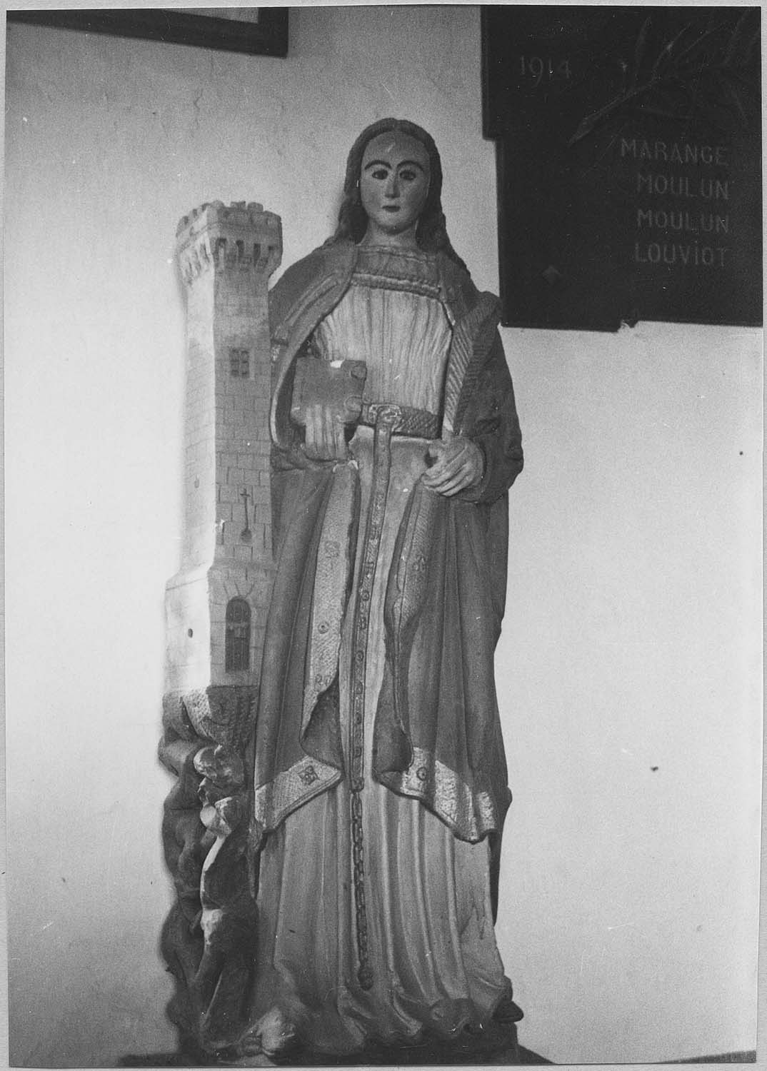statue : Sainte Barbe