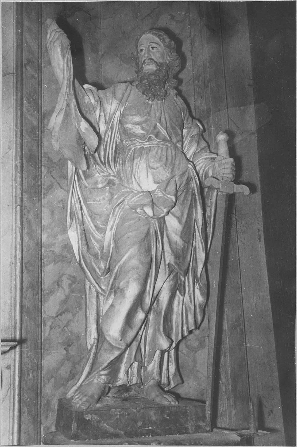 statue : Saint Paul