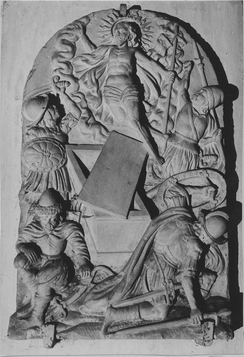 bas-relief : la Résurrection du Christ