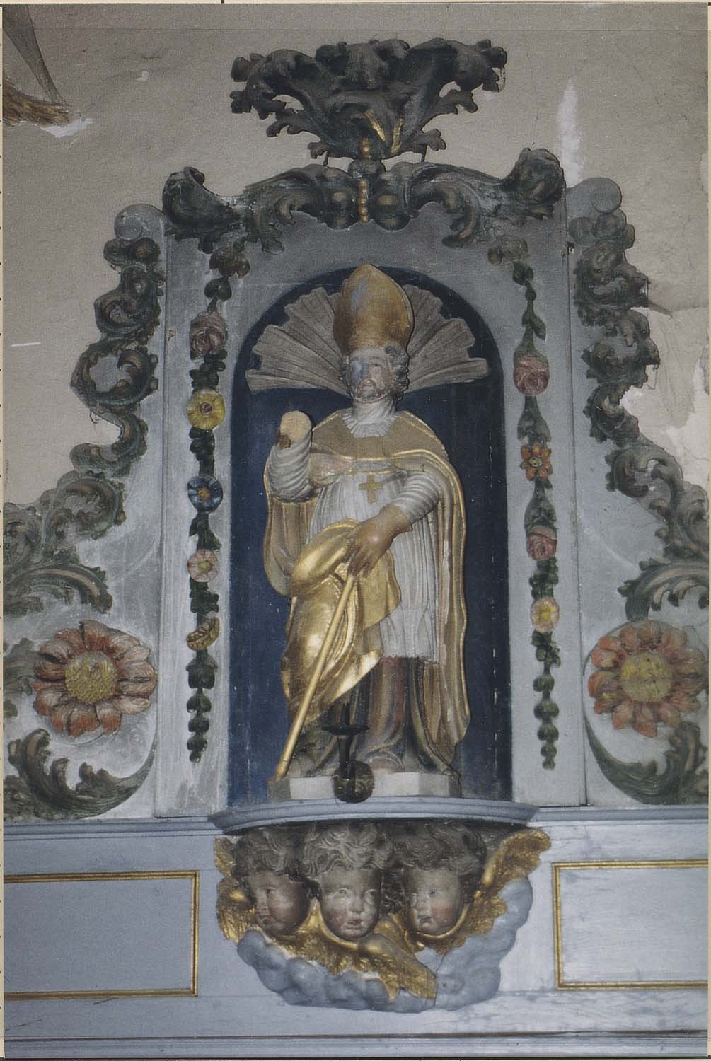 statue : saint Evêque (maître-autel)