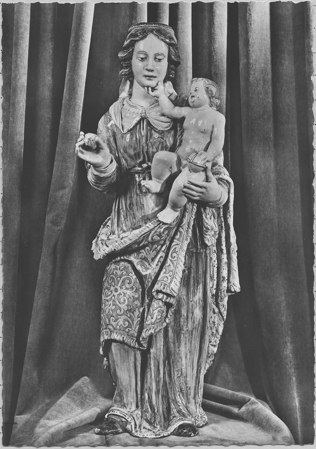 statue : Vierge à l'Enfant - © Ministère de la Culture (France), Médiathèque du patrimoine et de la photographie, diffusion RMN-GP