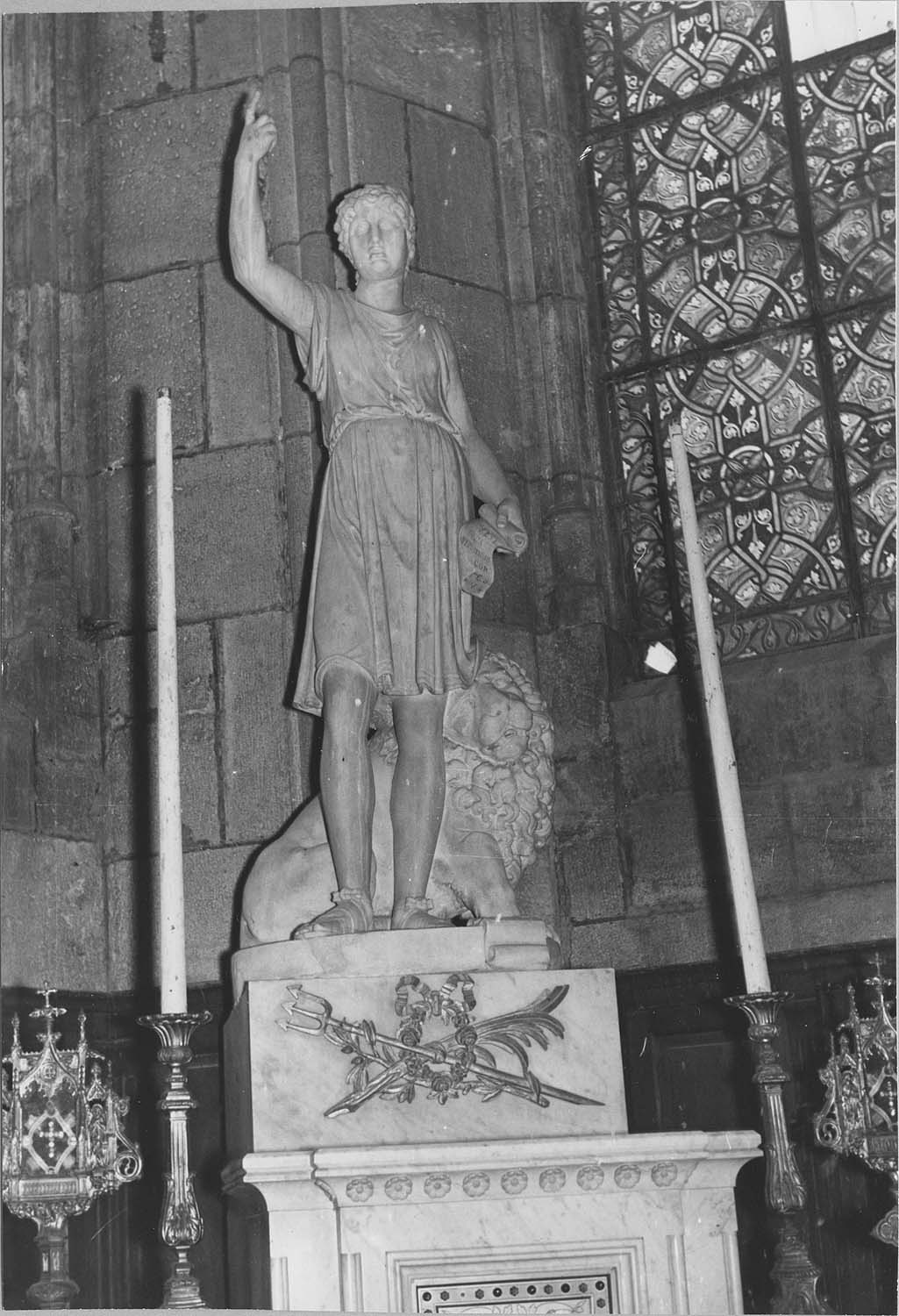 statue : saint Mammès