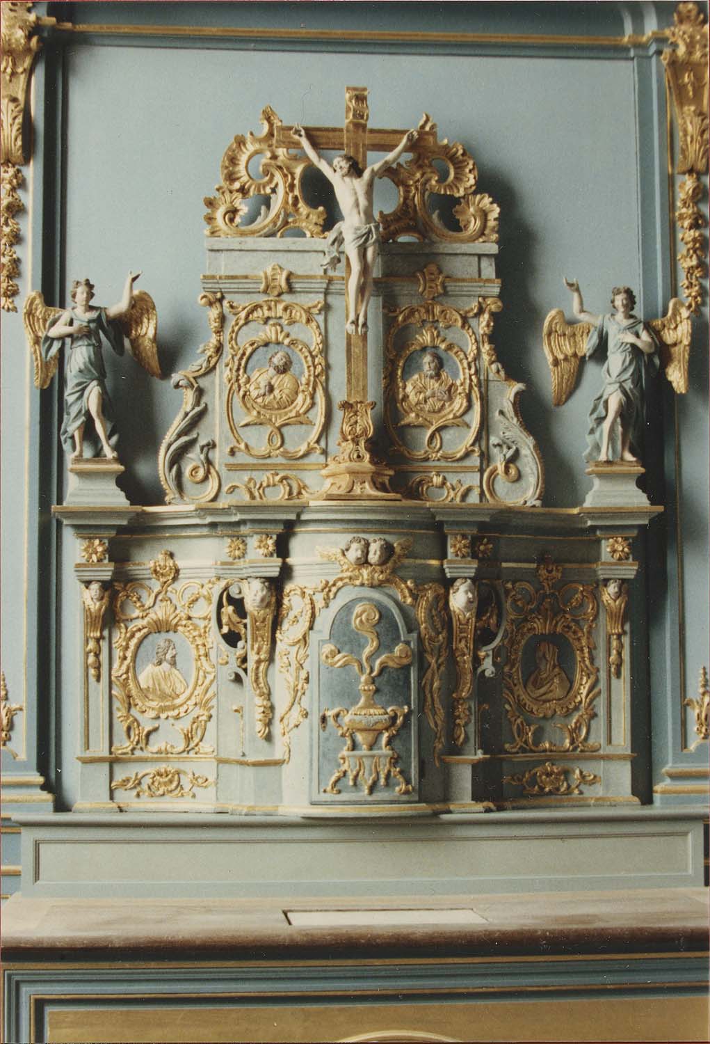 vue d’ensemble du tabernacle de l’autel de la chapelle des reliques