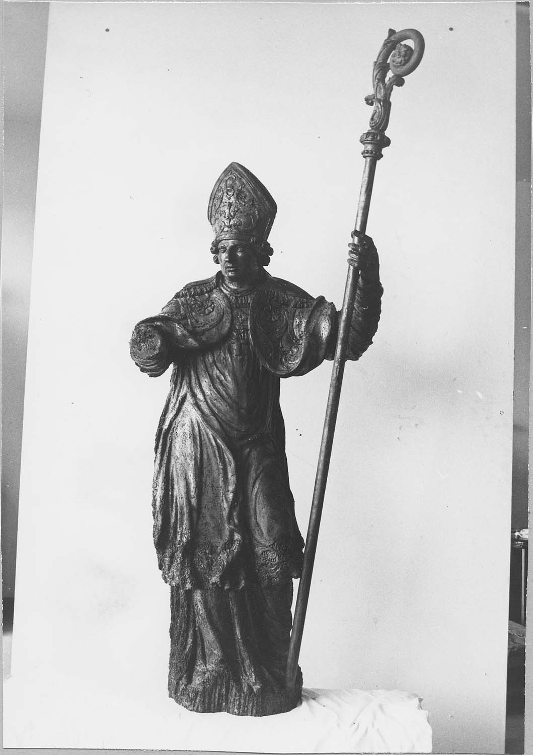 statue : Saint Blaise