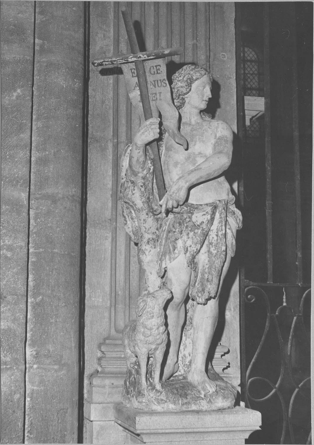 statue : Saint Jean-Baptiste