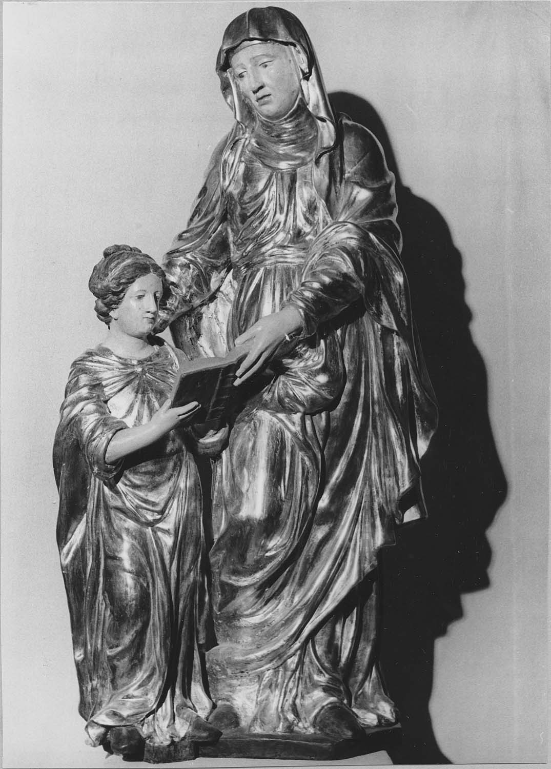 Groupe sculpté : Sainte Anne et la Vierge