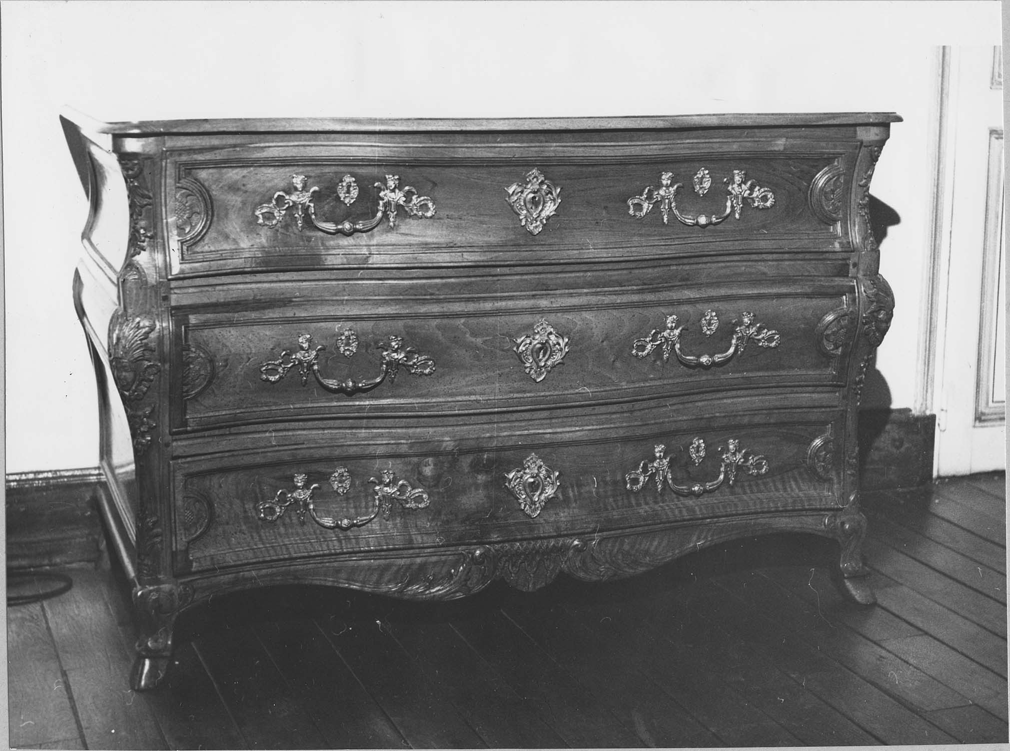 commode - © Ministère de la Culture (France), Médiathèque du patrimoine et de la photographie, diffusion RMN-GP