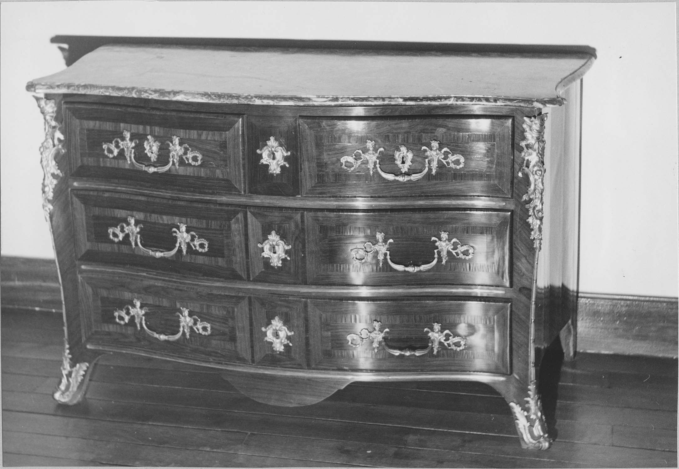 commode - © Ministère de la Culture (France), Médiathèque du patrimoine et de la photographie, diffusion RMN-GP