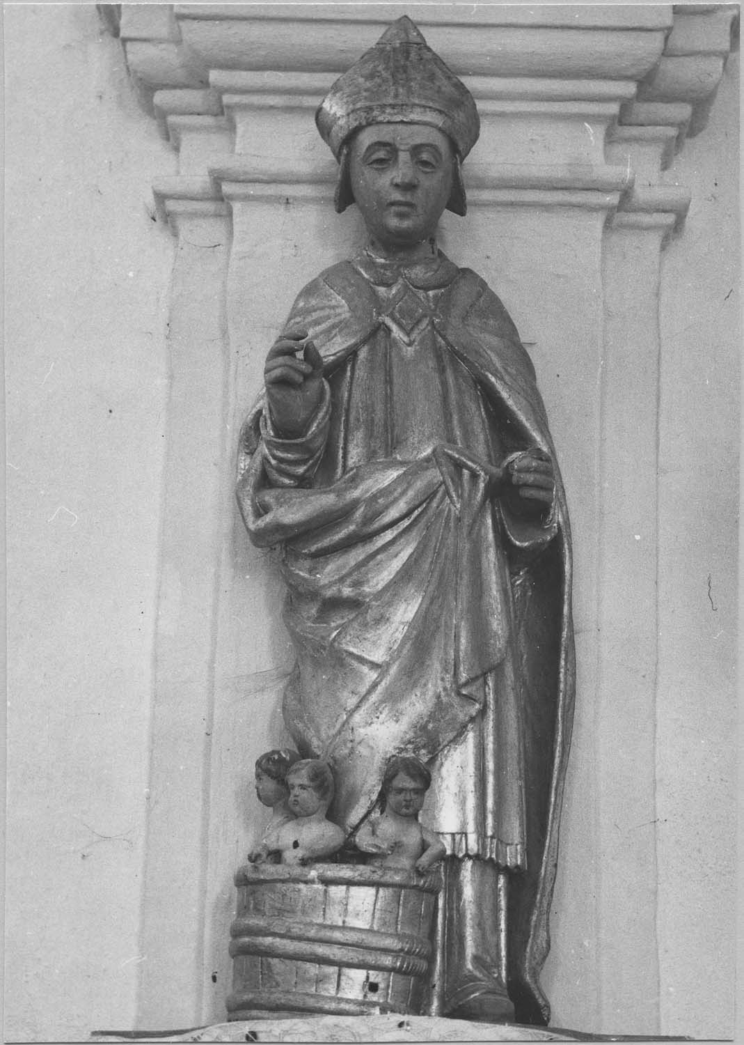 statue : Saint Nicolas