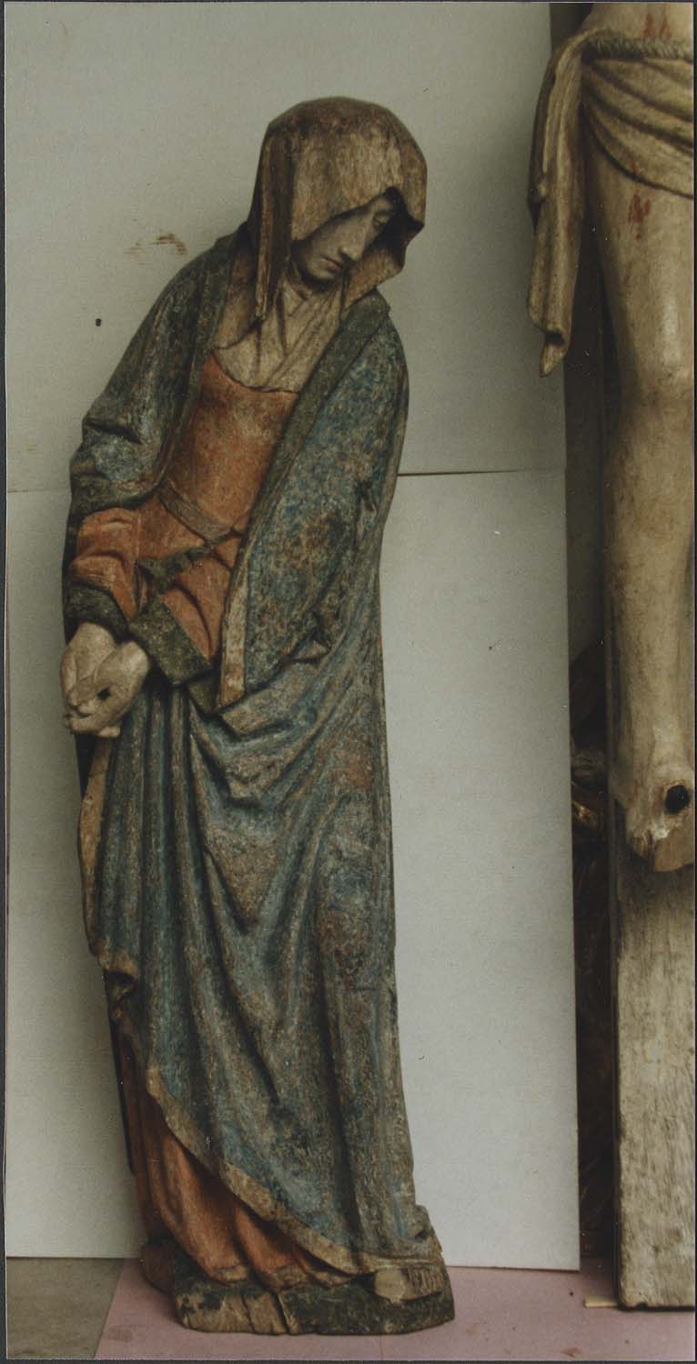 statue : la Vierge