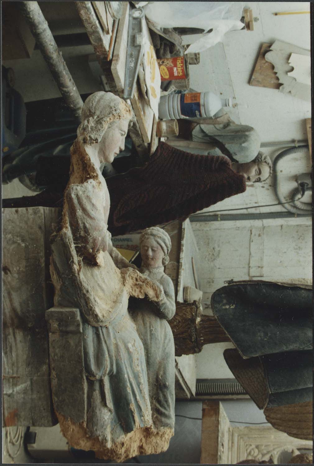 Groupe sculpté : Education de la Vierge