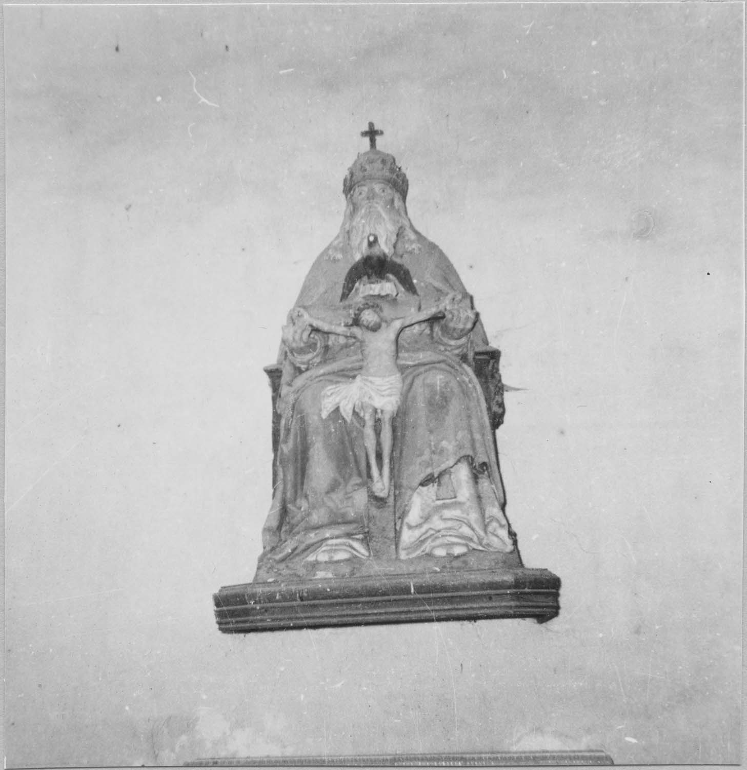 groupe sculpté : Trinité (La)