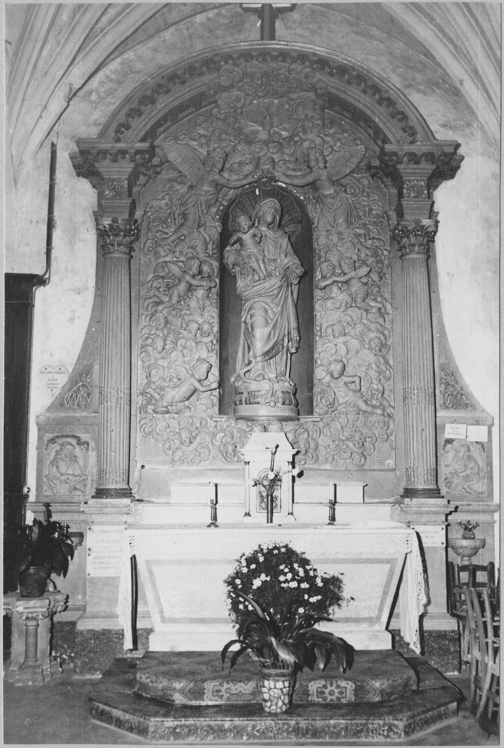 retable, statue : Vierge à l'Enfant - © Ministère de la Culture (France), Médiathèque du patrimoine et de la photographie, diffusion RMN-GP