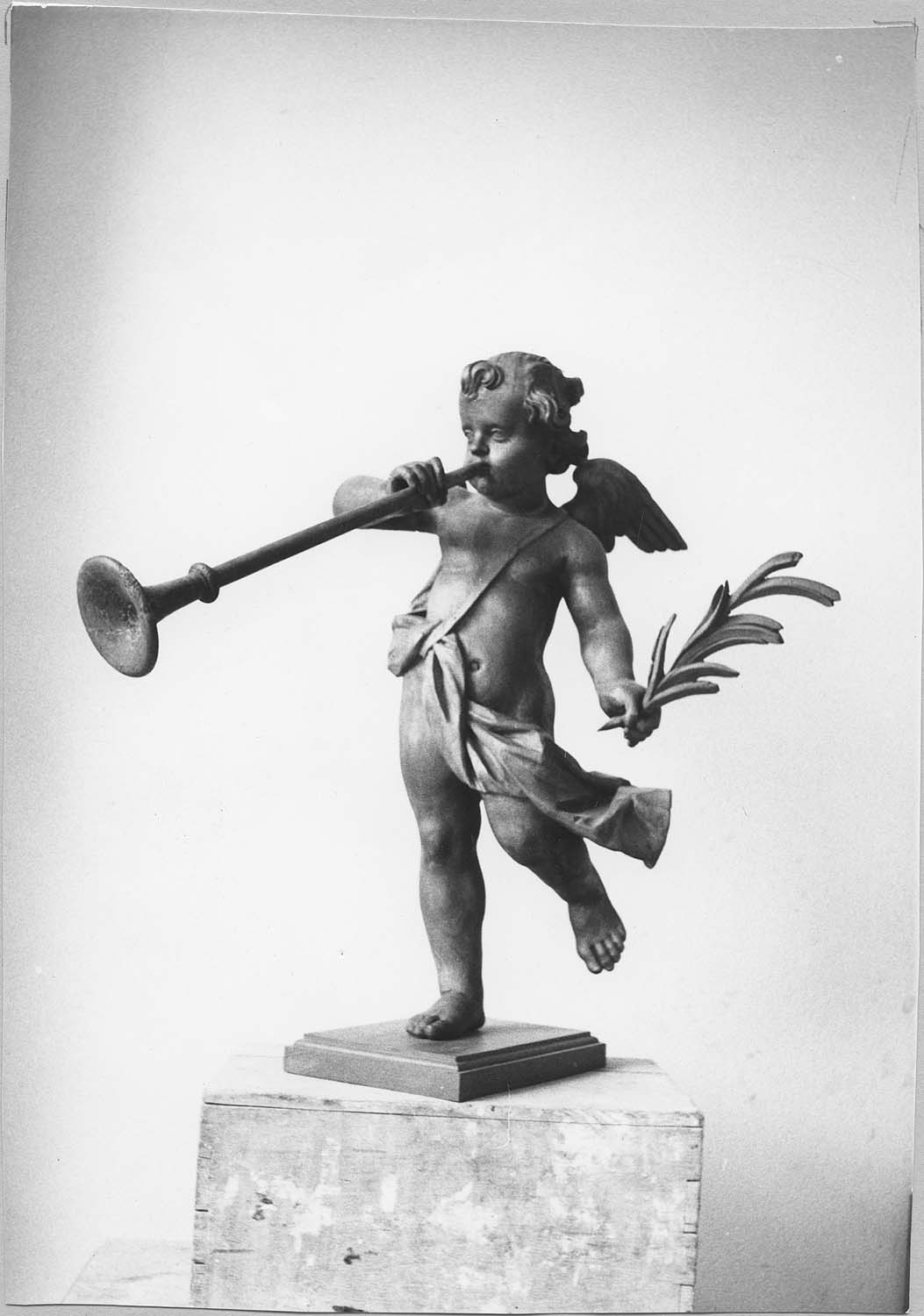 chaire à prêcher, détail d’un ange