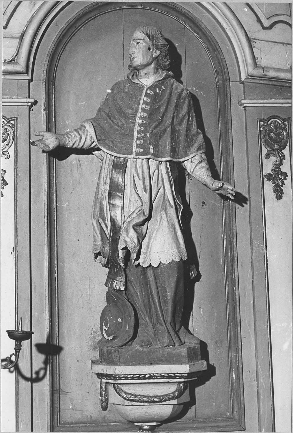 statue : Saint Charles