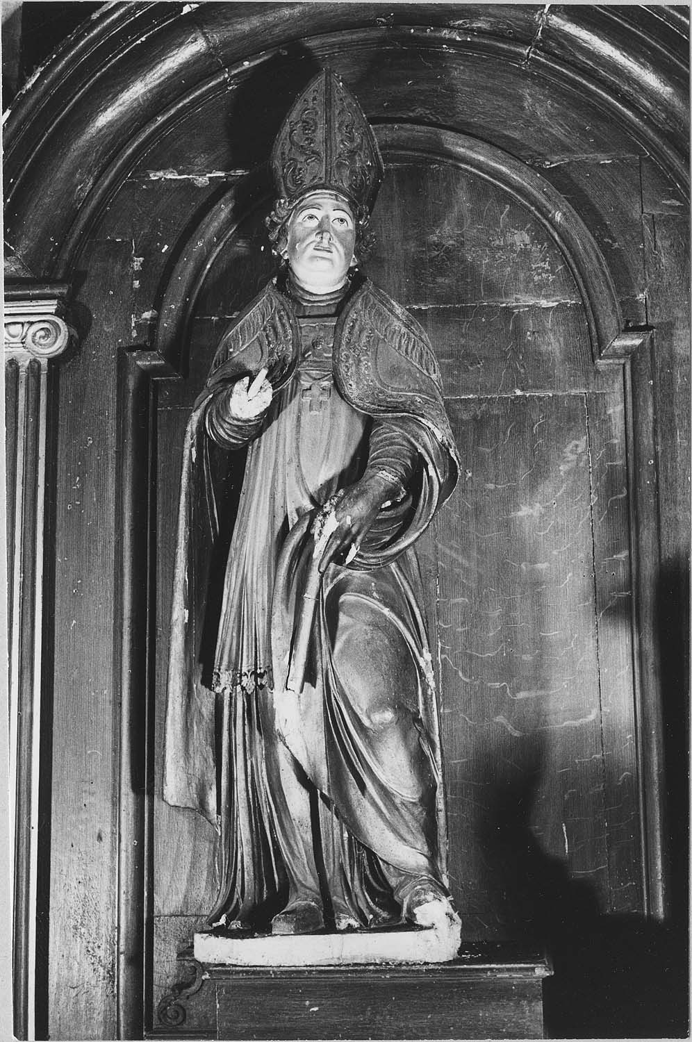 statue (maître-autel) : Saint Evêque - © Ministère de la Culture (France), Médiathèque du patrimoine et de la photographie, diffusion RMN-GP