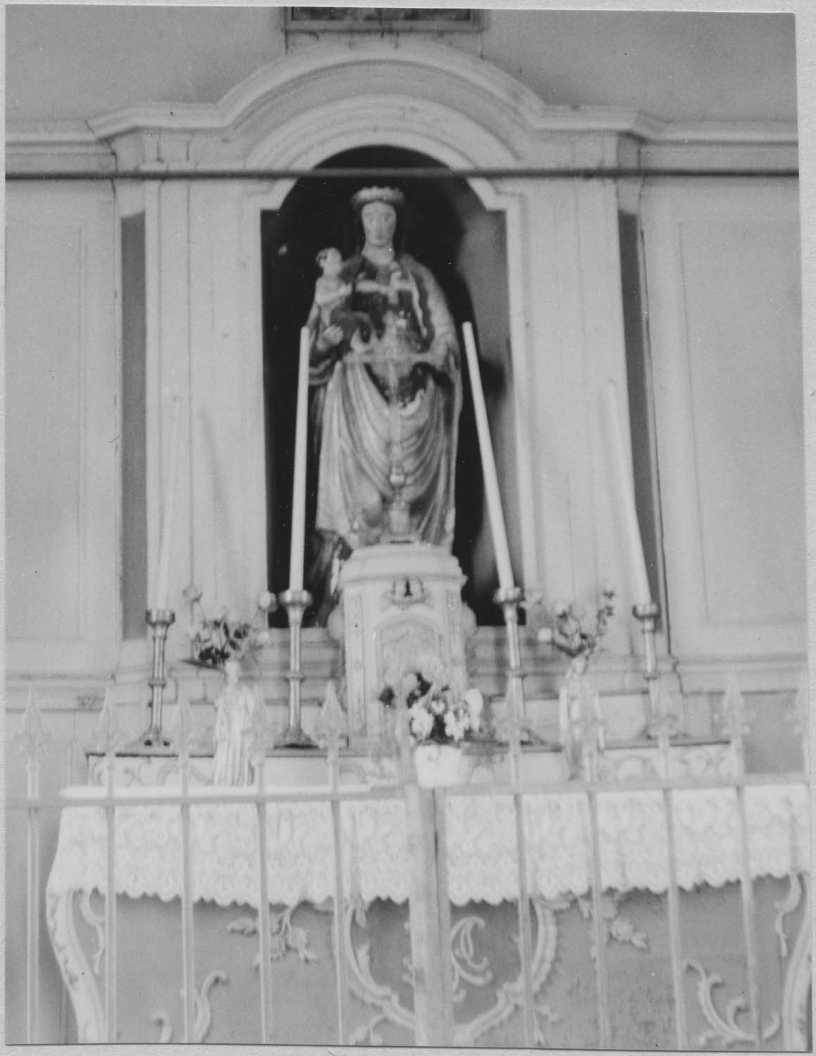 statue : Vierge à l'Enfant - © Ministère de la Culture (France), Médiathèque du patrimoine et de la photographie, diffusion RMN-GP