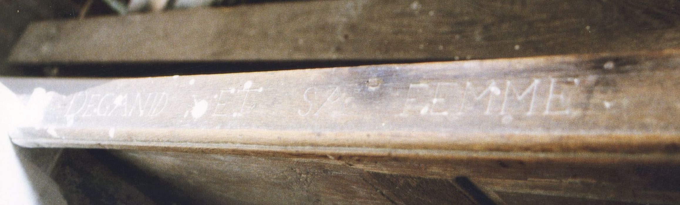 bancs de fidèles, détail