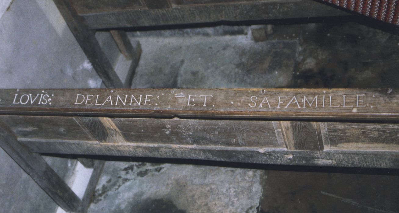 bancs de fidèles, détail