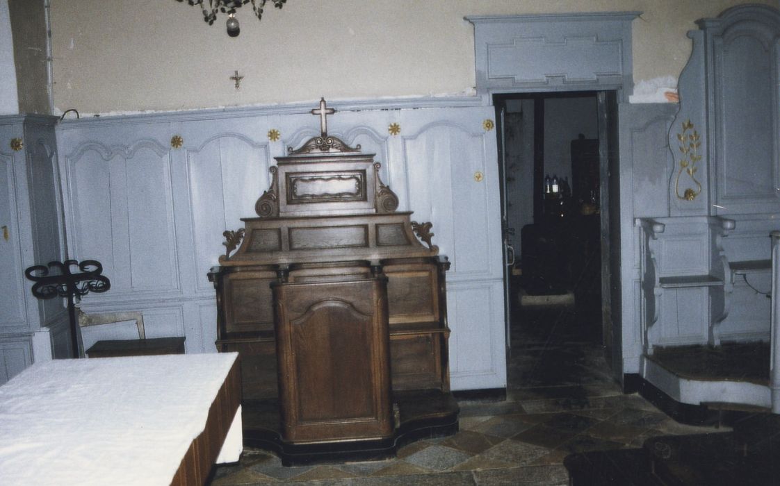 lambris de revêtement du choeur