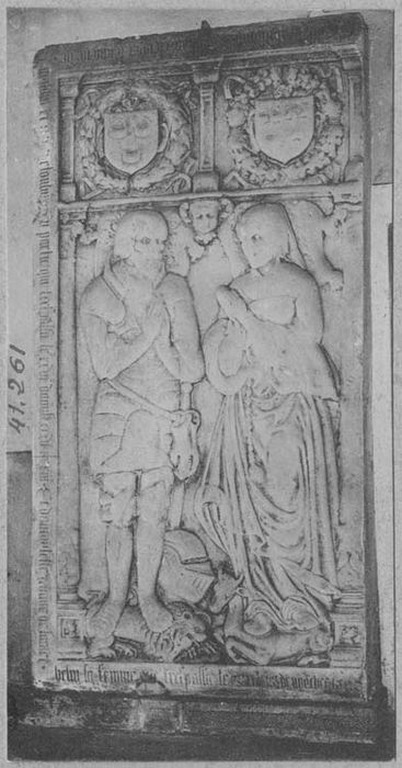 dalle funéraire d'Anthoine de Molain et de sa femme - © Ministère de la Culture (France), Médiathèque du patrimoine et de la photographie, diffusion GrandPalaisRmn Photo