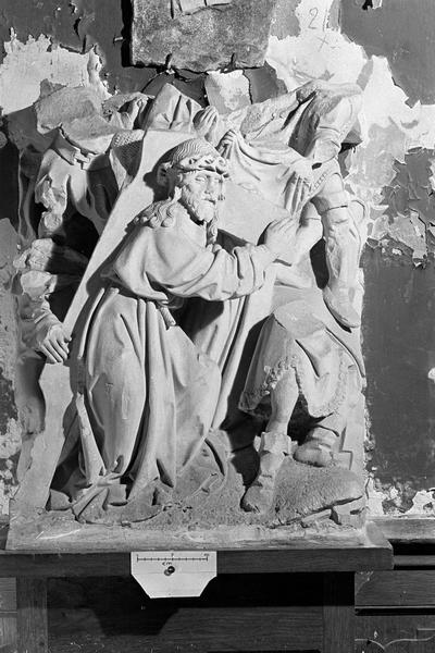 Haut-relief en pierre : le Portement de Croix - © Ministère de la Culture (France), Médiathèque du patrimoine et de la photographie, diffusion GrandPalaisRmn Photo