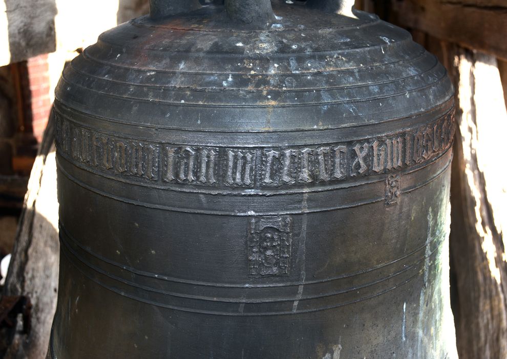 cloche, détail de l'inscription