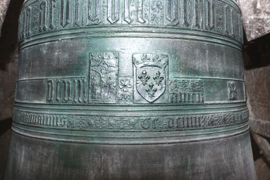cloche, détail lignes d’inscription et des vignettes - © B. Galland, tous droits réservés