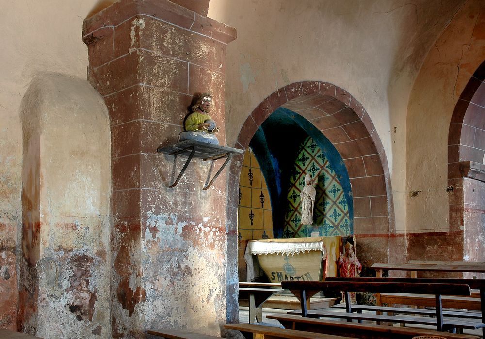 détail de la nef, mur nord et chapelle nord - © B. Galland, tous droits réservés