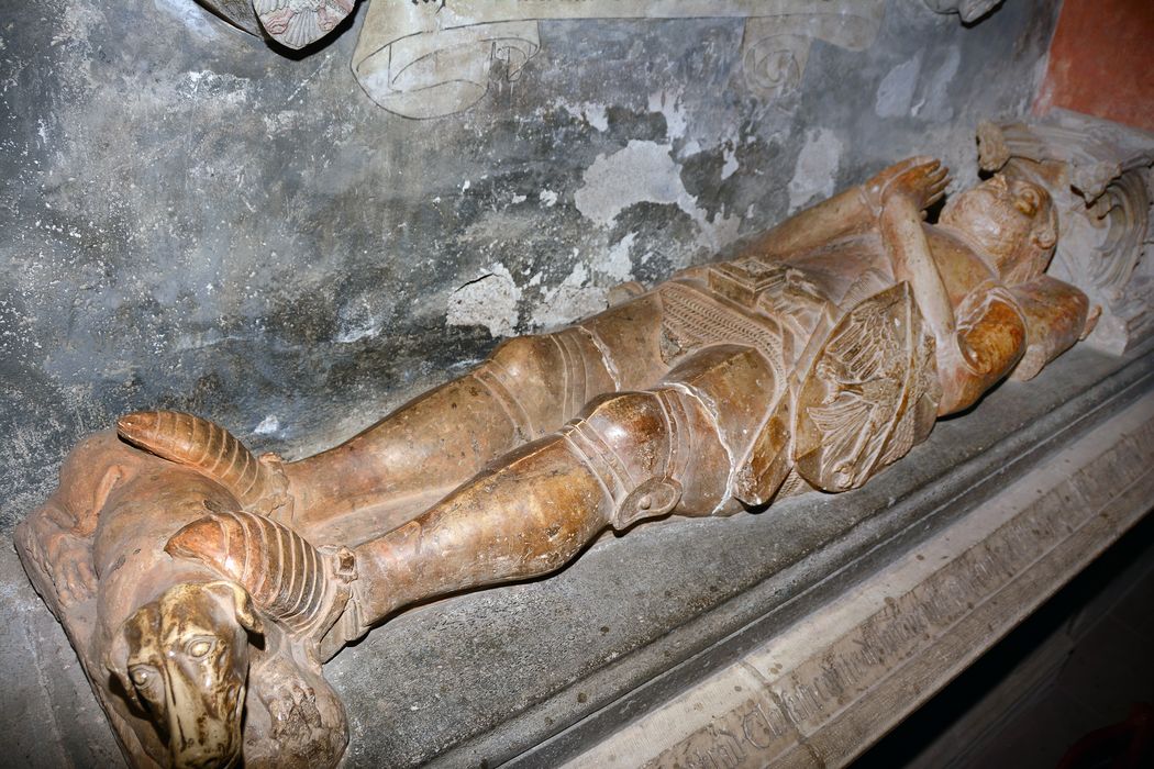 enfeu (gisant), dit tombeau des entrailles de Bertrand du Guesclin