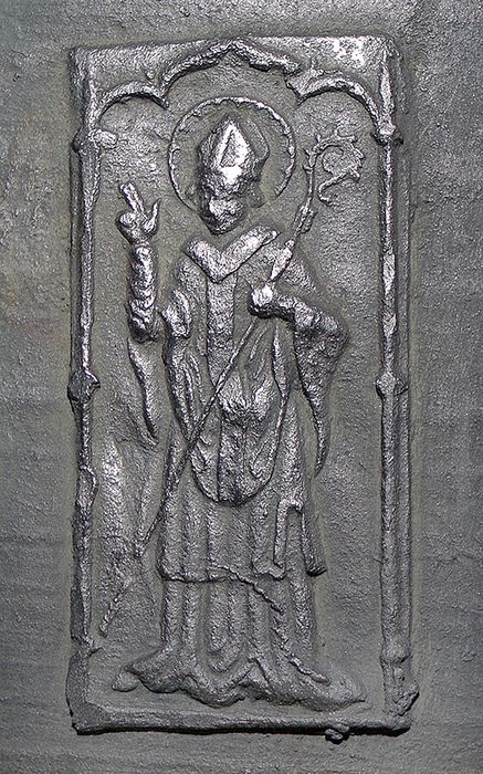 cloche, détail d’une vignette d’un évêque bénissant