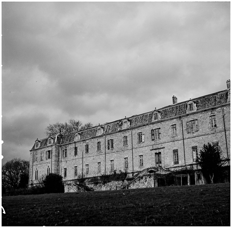 Vue d’ensemble de la façade principale