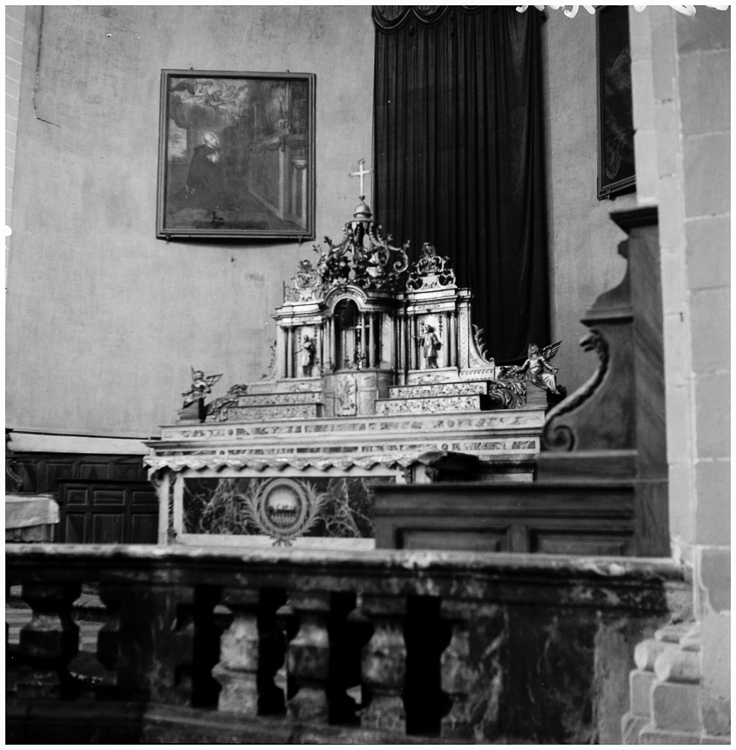 Chapelle : autel