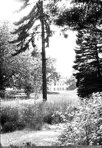 Ensemble parc et château face postérieure