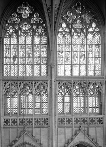 Choeur : fenêtres hautes et triforium de deux travées