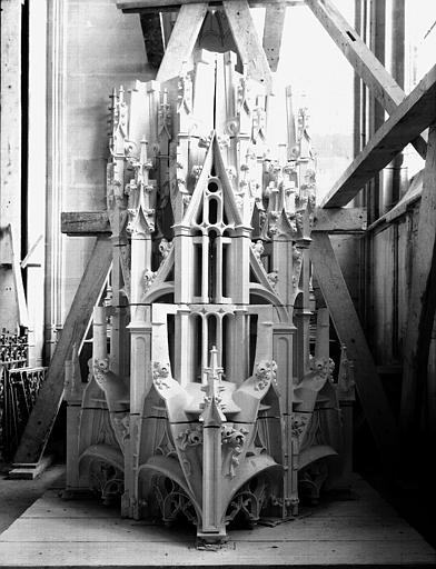 Construction d'un pinacle